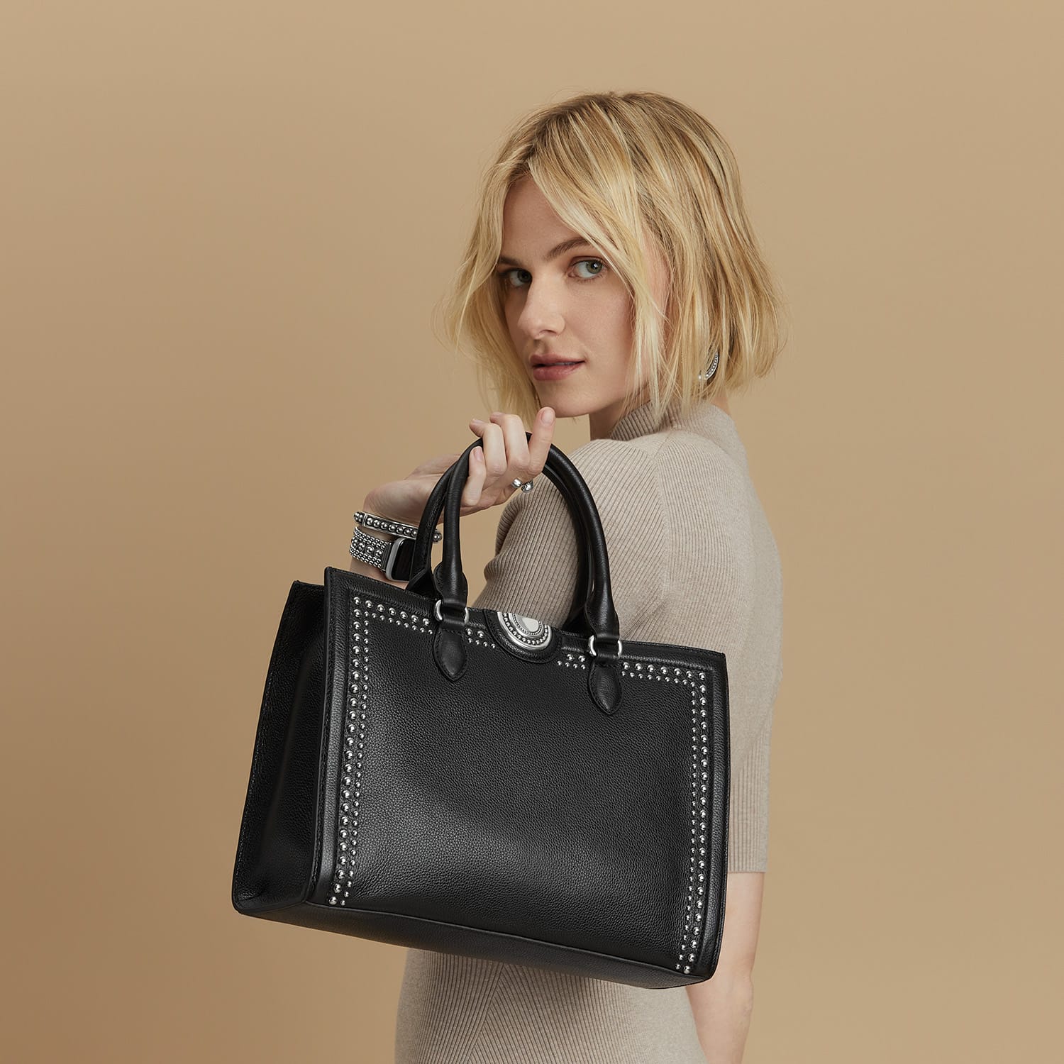 Jaxon Tote - Image 11